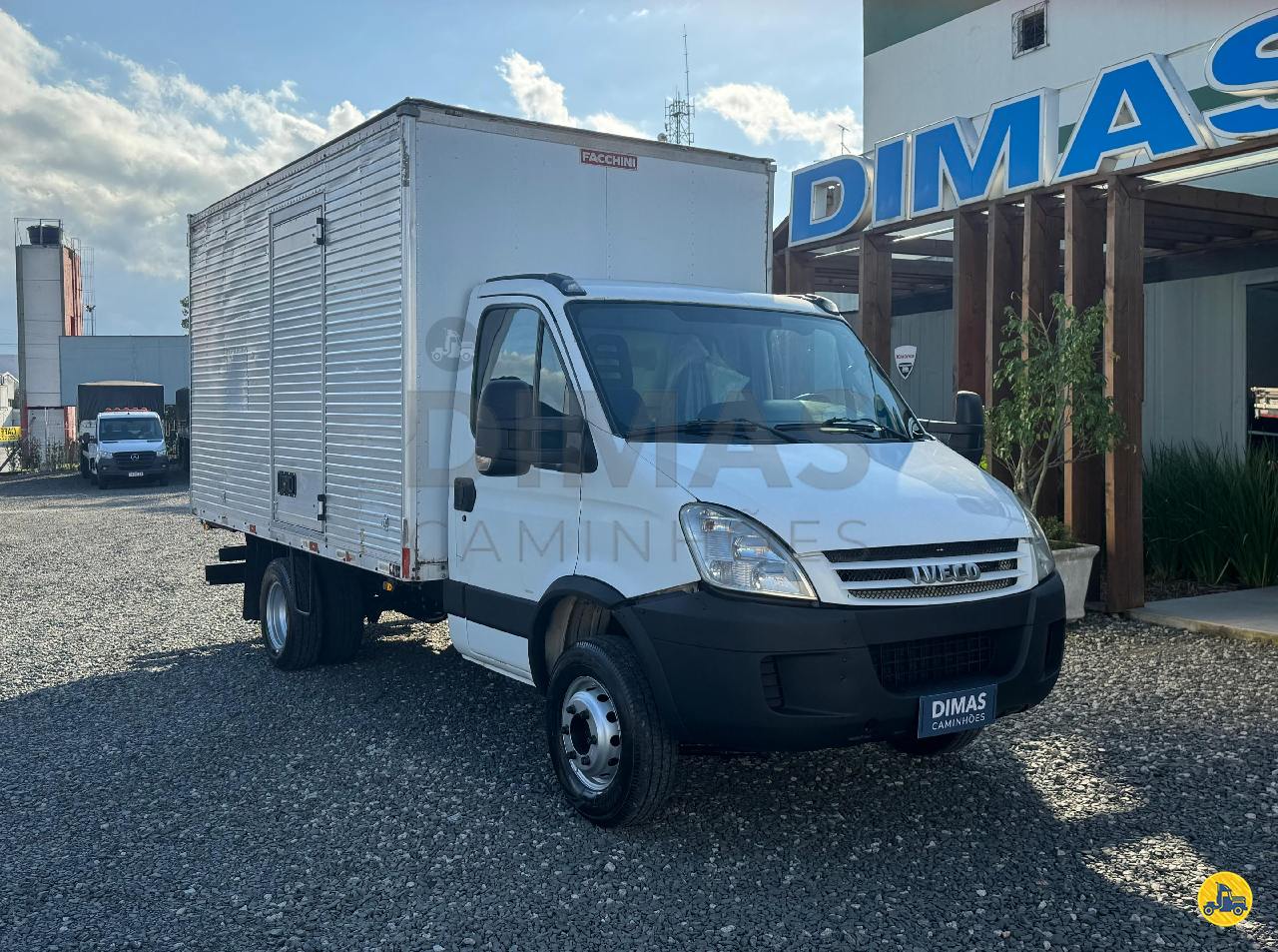 CAMINHAO IVECO DAILY 70c16 Baú Furgão 3/4 4x2 Dimas Caminhões SAO JOSE SANTA CATARINA SC
